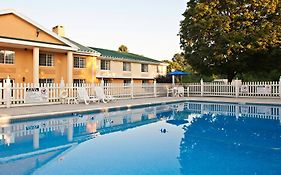 Baymont By Wyndham Harrisburg